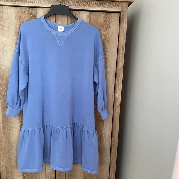 H&M Dresses & Skirts - H&M Drop Waist Sweatshirt Dress